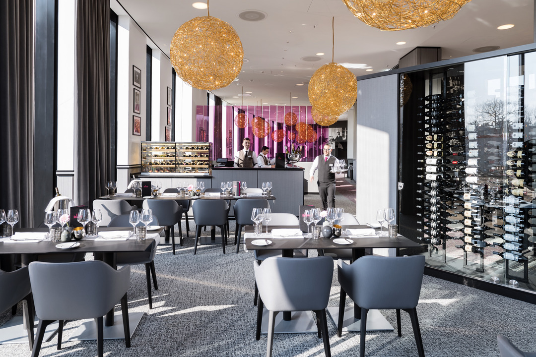 Nordport Plaza Dining crona